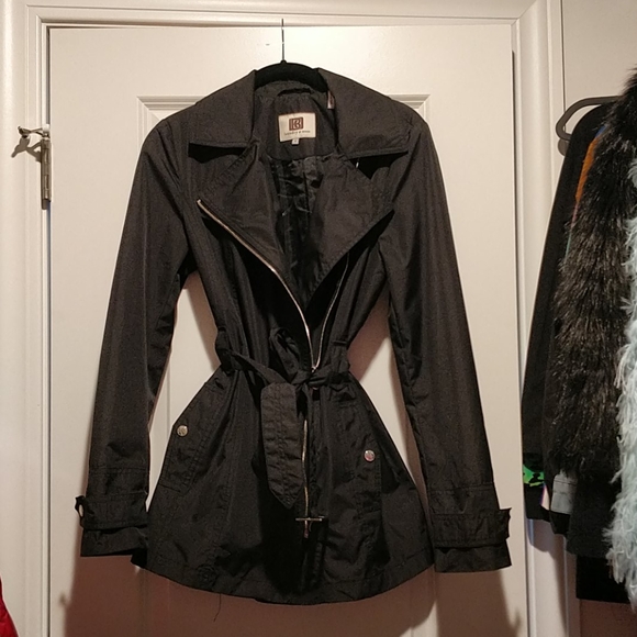 NWOT Chic diagonal zipper tie waist black jacket - Picture 7 of 16